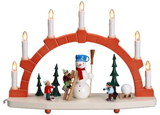 Schwibbogen Kinder bauen einen Schneemann farbig