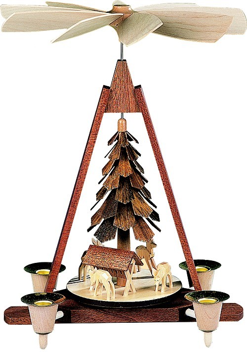 Pyramide Rehe geschnitzt Pyramide Rehe geschnitzt