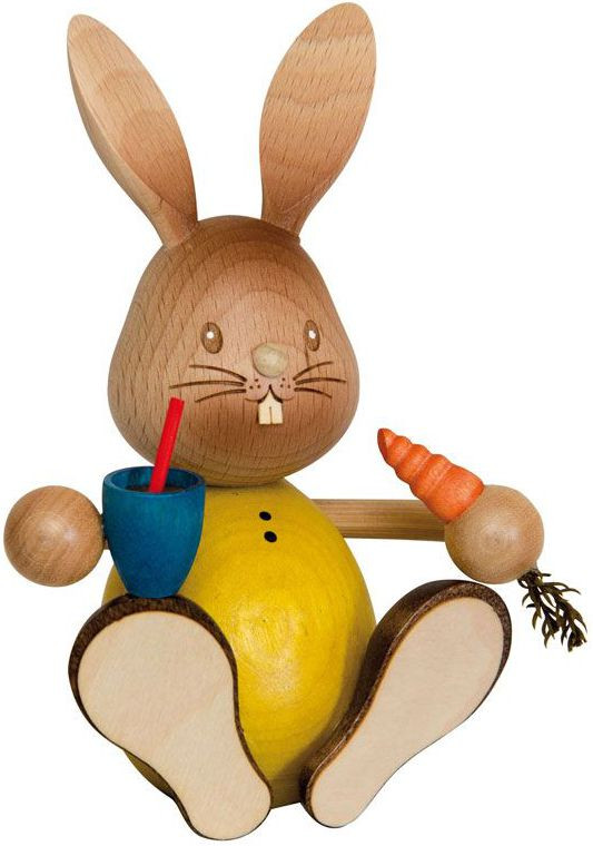 Stupsi Hase mit Möhre und Becher Stupsi Hase mit Möhre und Becher