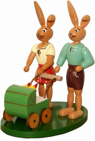  Hasenpärchen mit Kutsche 12 cm
