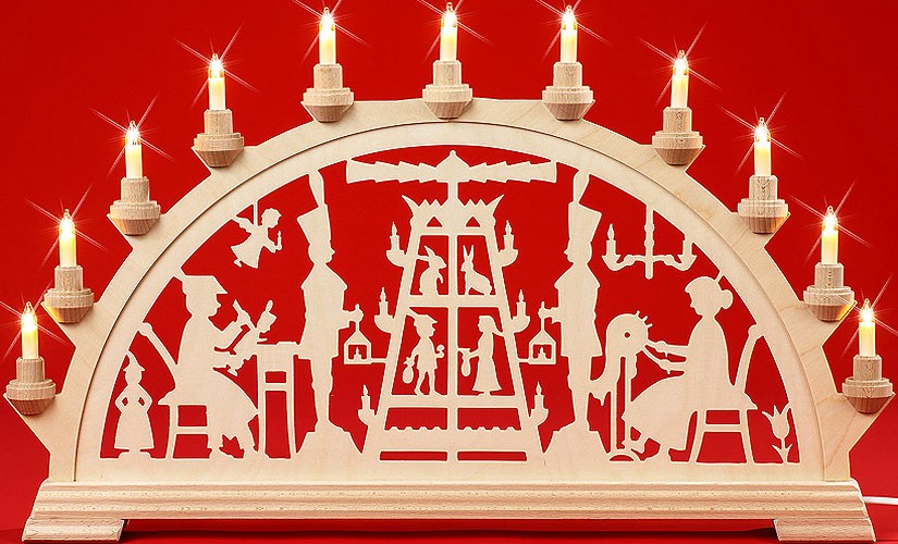 Schwibbogen Pyramide / Schnitzer / Klöppelfrau Schwibbogen Pyramide / Schnitzer / Klöppelfrau