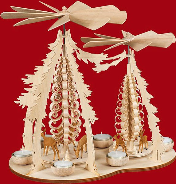 Teelichtpyramide Rehe Teelichtpyramide Rehe