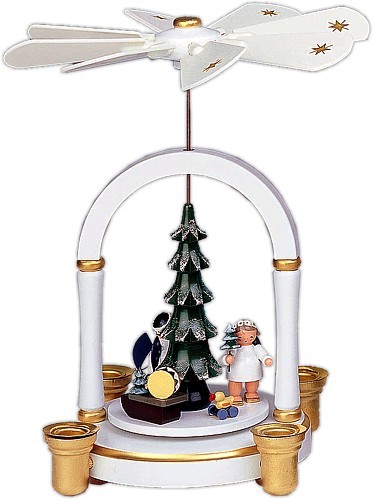 Weihnachtspyramide Engel unterm Weihnachtsbaum Weihnachtspyramide Engel unterm Weihnachtsbaum