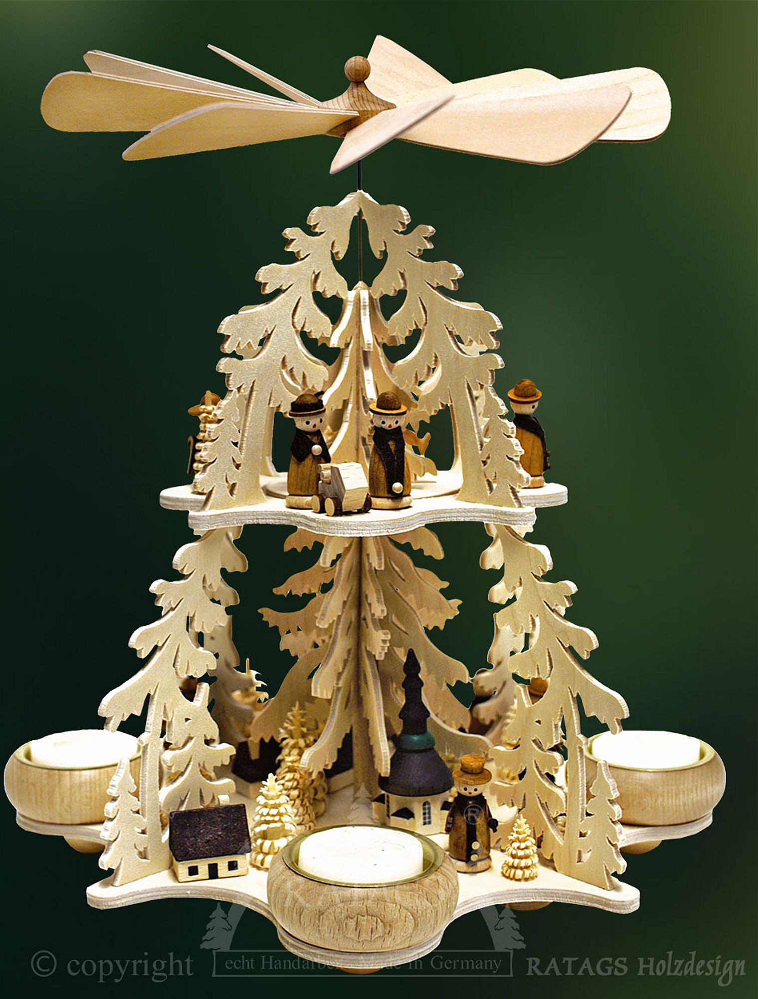 Tannenwaldpyramide, Dorf Seiffen Tannenwaldpyramide, Dorf Seiffen