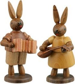 Osterhasen Musikantenpaar Natur