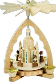 Weihnachtspyramide mit Dresdner Frauenkirche und Kurrende Weihnachtspyramide mit Dresdner Frauenkirche und Kurrende