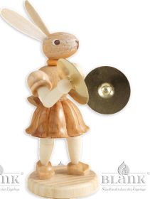 Osterhase mit Becken