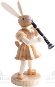 Osterhase mit Klarinette, natur