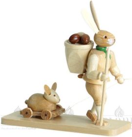 Osterhase mit Korb, natur