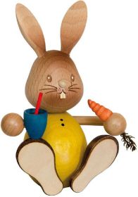 Stupsi Hase mit Möhre und Becher