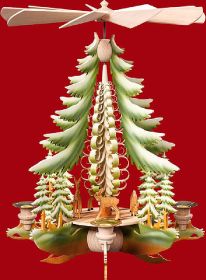 Kleine Pyramide geschnitzte Rehe - farbig Kleine Pyramide geschnitzte Rehe - farbig