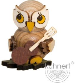 Eulenkind mit Gitarre