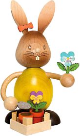 Stupsi Hase mit Stiefmütterchen