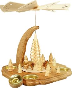 Pyramide mit Rehe Pyramide mit Rehe