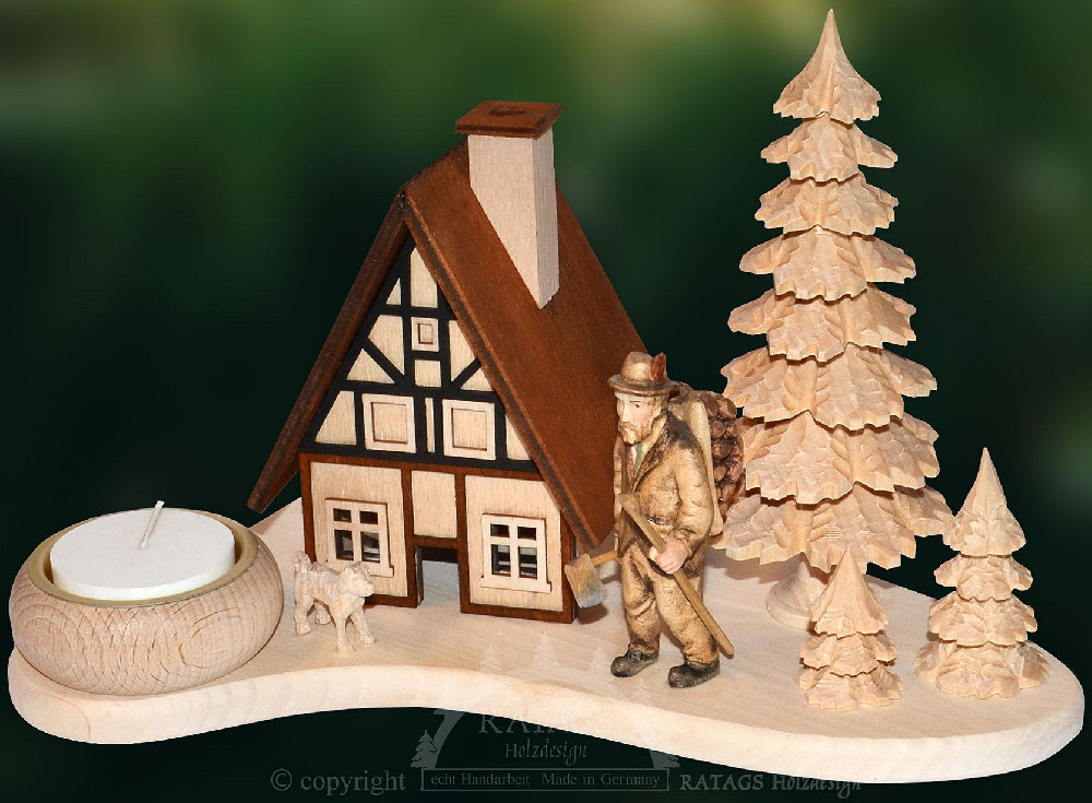 Räucherhaus Waldmann und Hund mit Teelicht