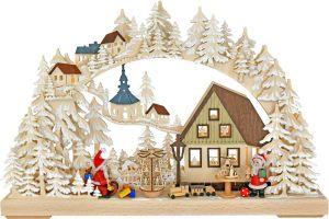3D Schwibbogen Weihnachtsmannwerkstatt, rote Figuren, klein, Raureif 3D Schwibbogen Weihnachtsmannwerkstatt, rote Figuren, klein, Raureif