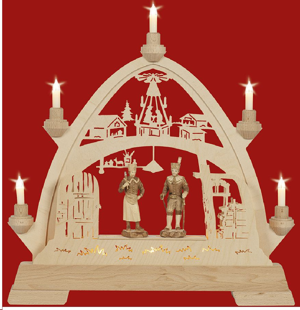 Gotischer Bogen Weihnachtsstube mit Figuren