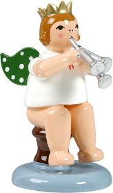Engel mit Martinstrompete, sitzend, mit Krone Engel mit Martinstrompete, sitzend, mit Krone