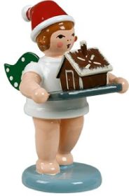 Weihnachtsengel mit Pfefferkuchenhaus, mit Mütze