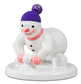 Schneemann kniend - Schneeballschlacht Schneemann kniend - Schneeballschlacht