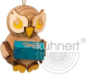 Baumbehang Eulenkind mit Geschenk