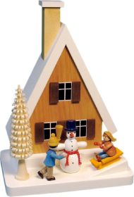 Rauchhaus mit Schneemann