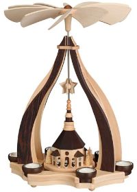 Design-Pyramide, Wenge/Hainbuche, mit Seiffener Kirche für 6 Teelichter Design-Pyramide, Wenge/Hainbuche, mit Seiffener Kirche für 6 Teelichter
