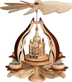 Leuchterpyramide Dresdner Frauenkirche Leuchterpyramide Dresdner Frauenkirche